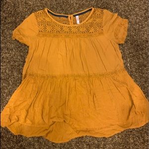 xhilaration mustard top